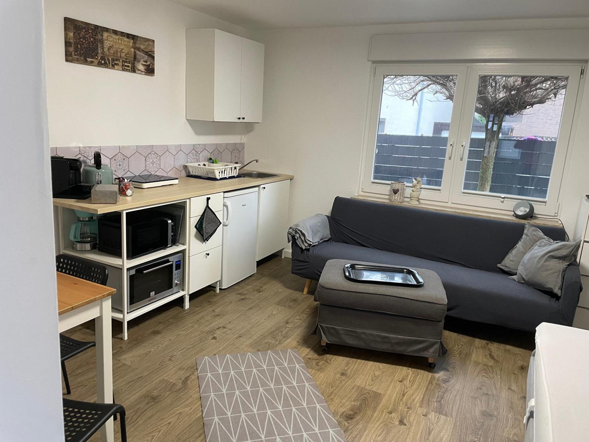 Gemütliche 1-Zimmer Wohnung mit eigenem Eingang Wesseling Exterior foto